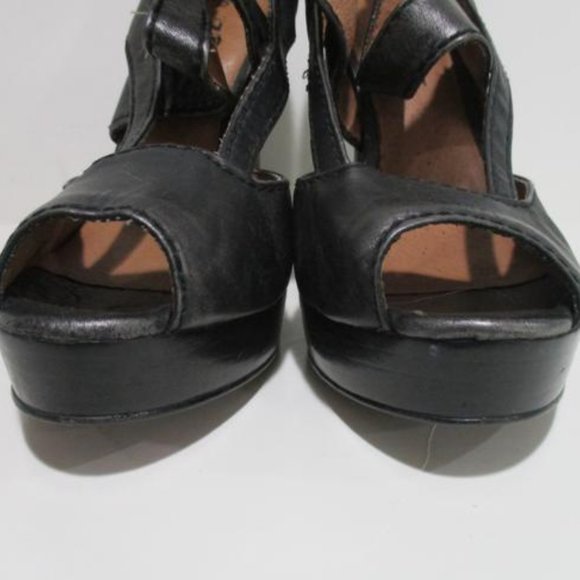 *No 704 b. MOD Jocelyn Black Distressed Leather - Picture 5 of 9